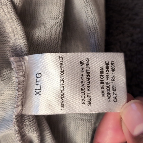 Ardene| Grey Tank Top With Cow Skull Multicolored Design Slit Back 3 Ribbons - Picture 9 of 10